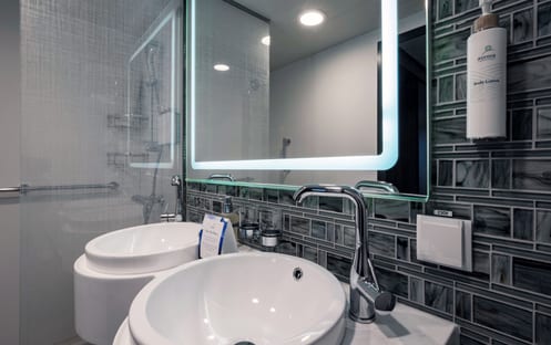 AE Expeditions, SYLVIA EARLE, Captains Suite 420, Richard IAnson-2